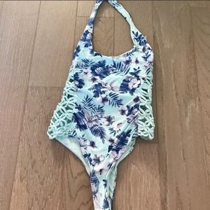 Frankies Bikini Camilla One Piece